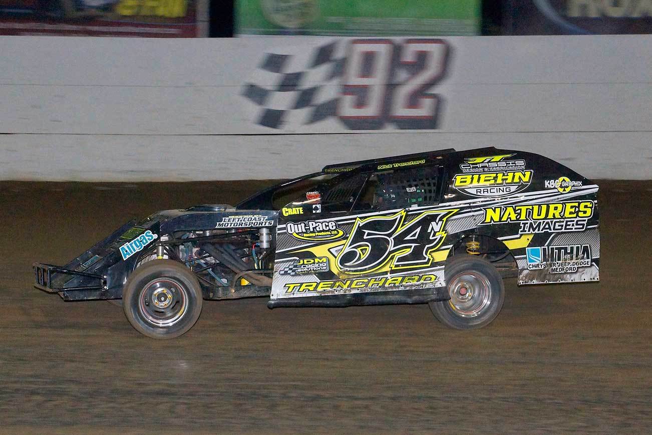 Late race move gives Trenchard second Modified Nationals win in three years