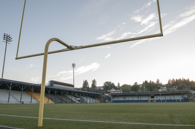 Stewart Field grandstand roof to come down before school starts