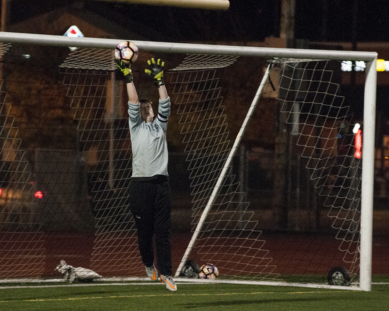 Cascade Christian turns the lights out on Montesano, 2-0