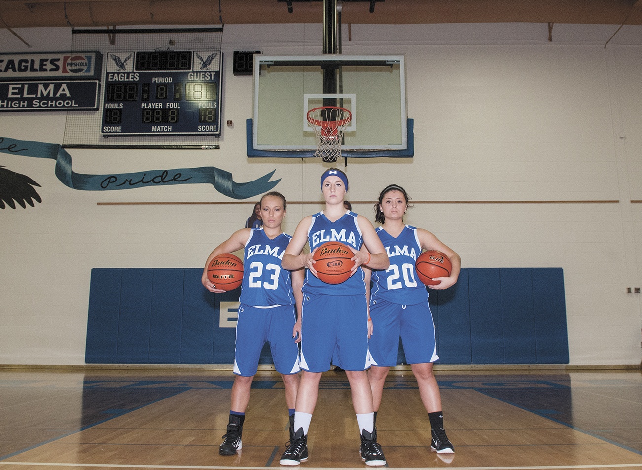 (Brendan Carl | Grays Harbor Newspaper Group)                                From left, Elma’s Tawni Heller, Peyton Elliott and McKenzie Neary are the three seniors tasked to lead a young roster this season.
