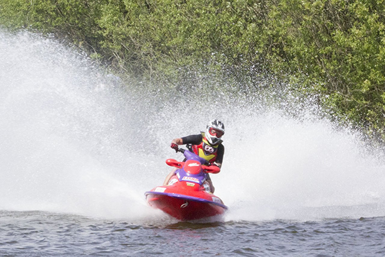 (Stephanie Morton | The Vidette) Elma’s Greg Moyer makes a splash in the Runabout heat at Bowers Lake in Elma on April 17, 2016. This photo was selected as a favorite from 2016.