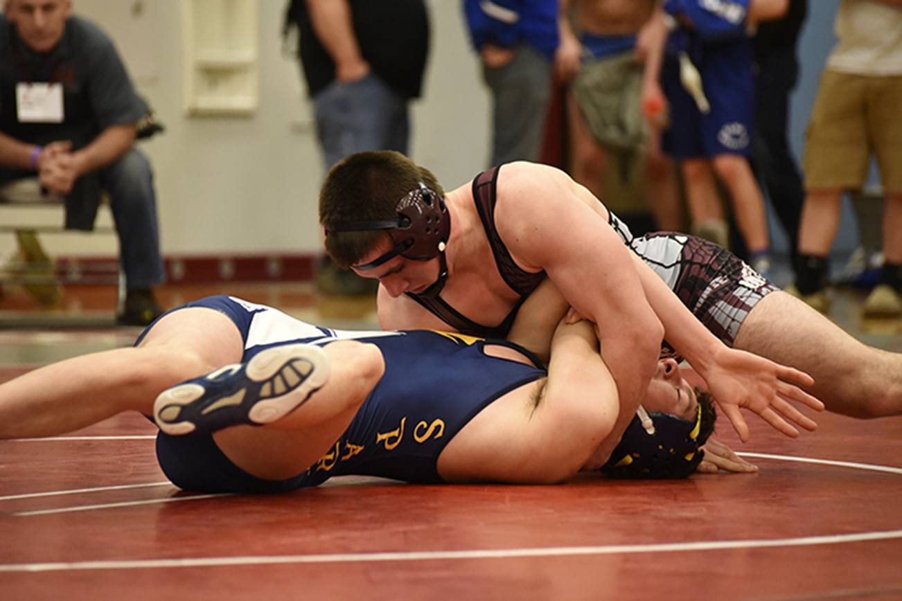 Five Harborites nab regional 1A wrestling titles