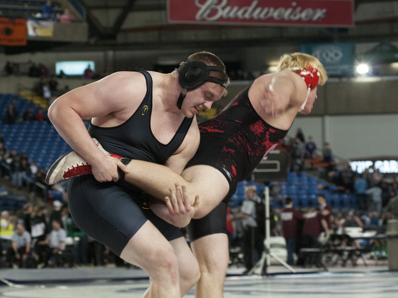 (Brendan Carl | Grays Harbor Newspaper Group) North Beach&rsquo;s Seth Bridge works to control Toledo&rsquo;s Dalton Yoder during the 285-pound final on Saturday.