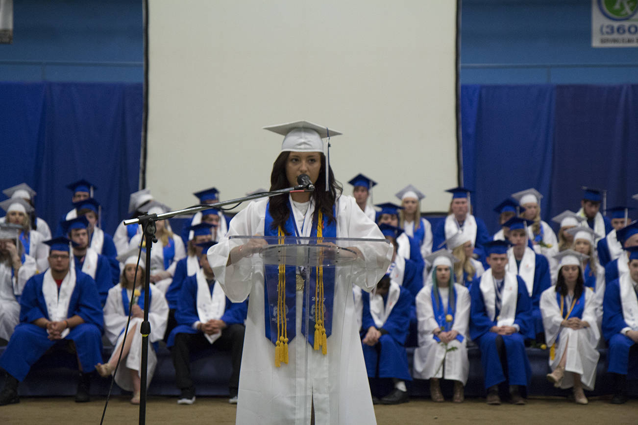 (Travis Rains | The Vidette) Elma Class of 2017 Salutatorian McKenzie Neary addresses her fellow graduates at the Elma Class of 2017 graduation ceremony June 10.