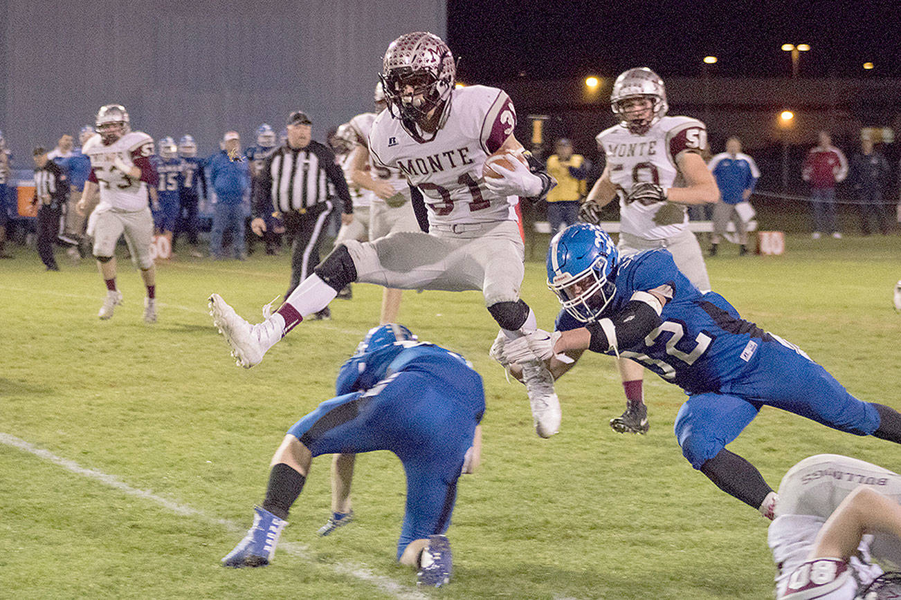 Montesano romps past rival Elma, 51-0