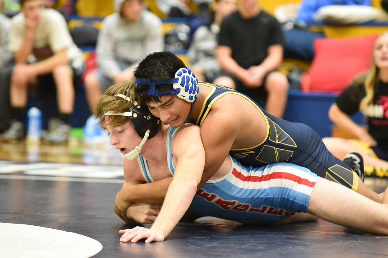 Host Bobcats nab team title in Aberdeen wrestling tourney