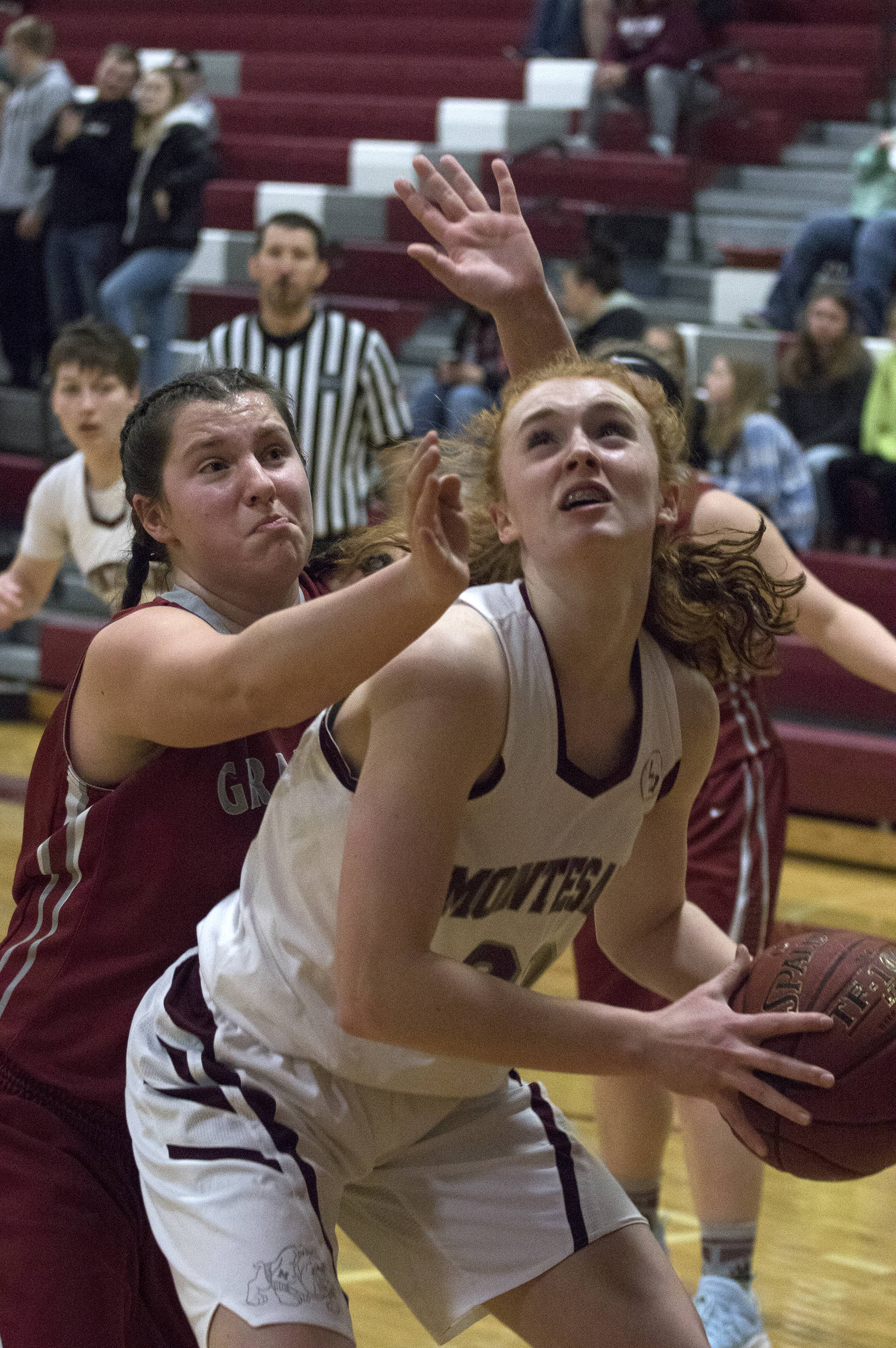 Hutchings powers Monte girls past Hoquiam