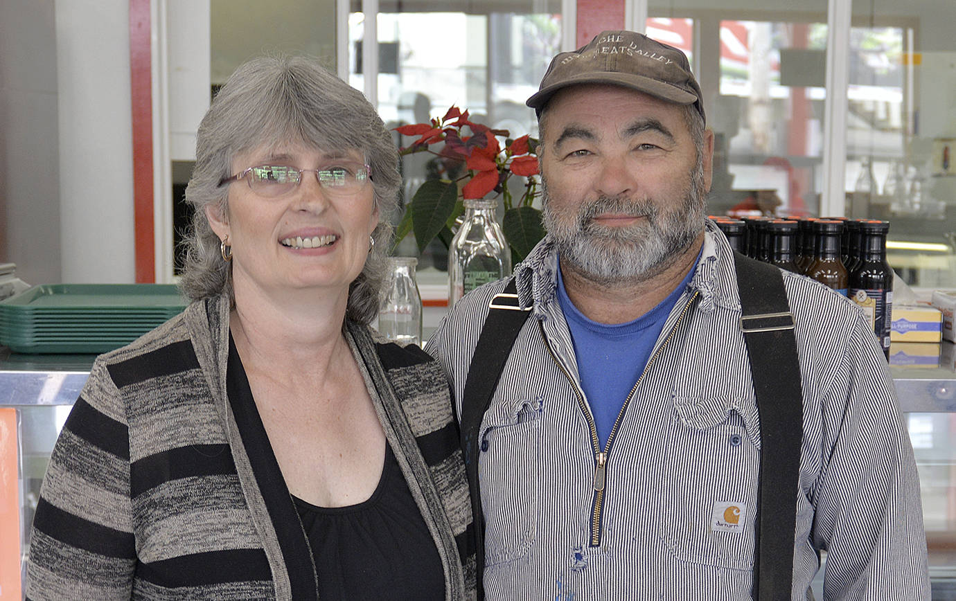 DAN HAMMOCK | THE DAILY WORLD                                Rose and Craig Gallington took the keys to Montesano’s Bee Hive Restaurant on Friday afternoon.