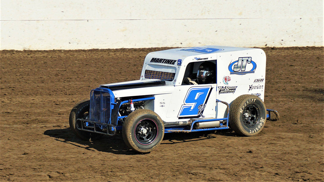 Ryan Martinez drives his No. 9 dwarf car to a victory in the PHRA Dwarf Car Challenge on Friday at Grays Harbor Raceway in Elma. (Photo by AR Racing Videos)