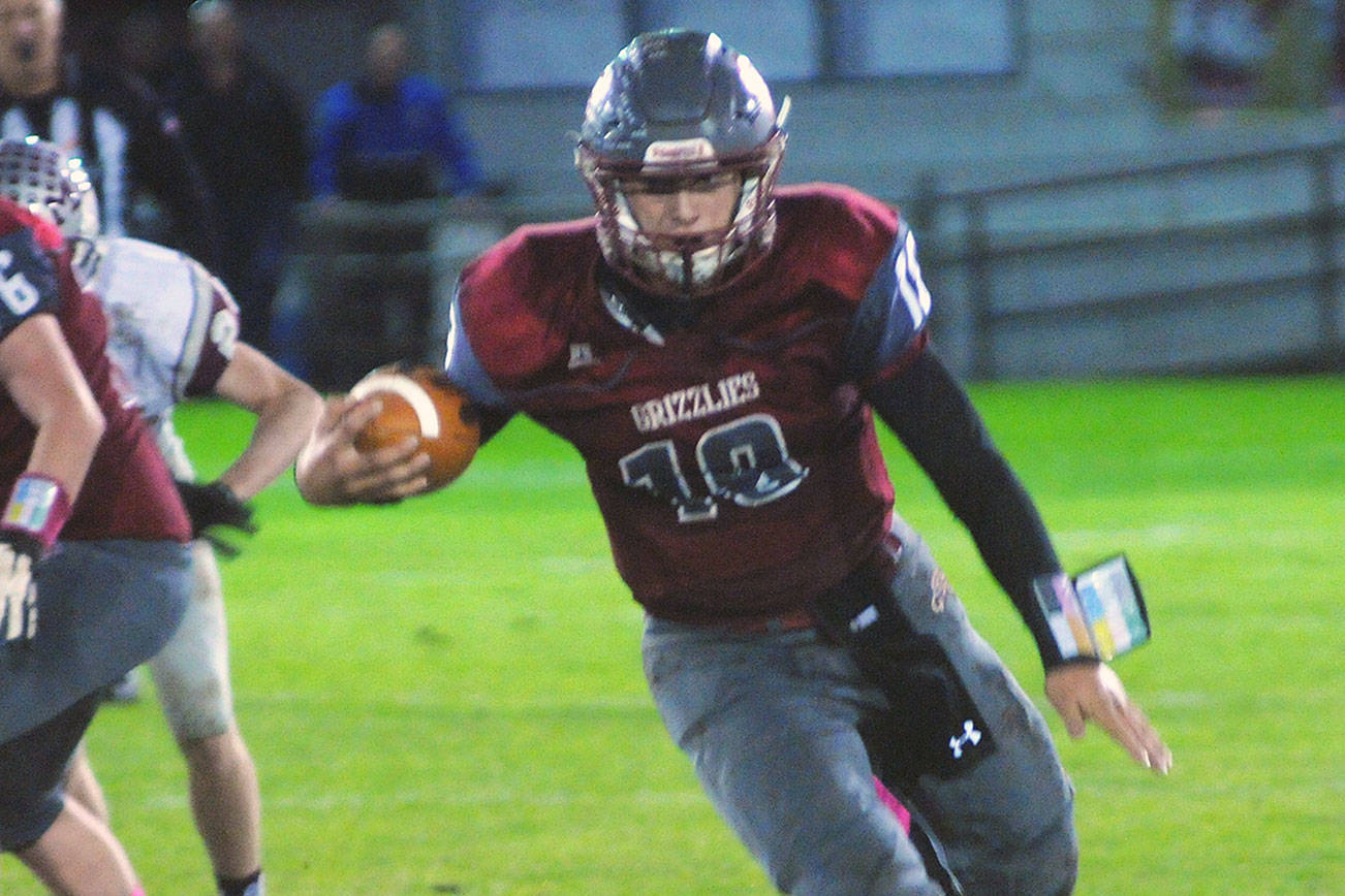 Hoquiam remains perfect with huge win over Montesano