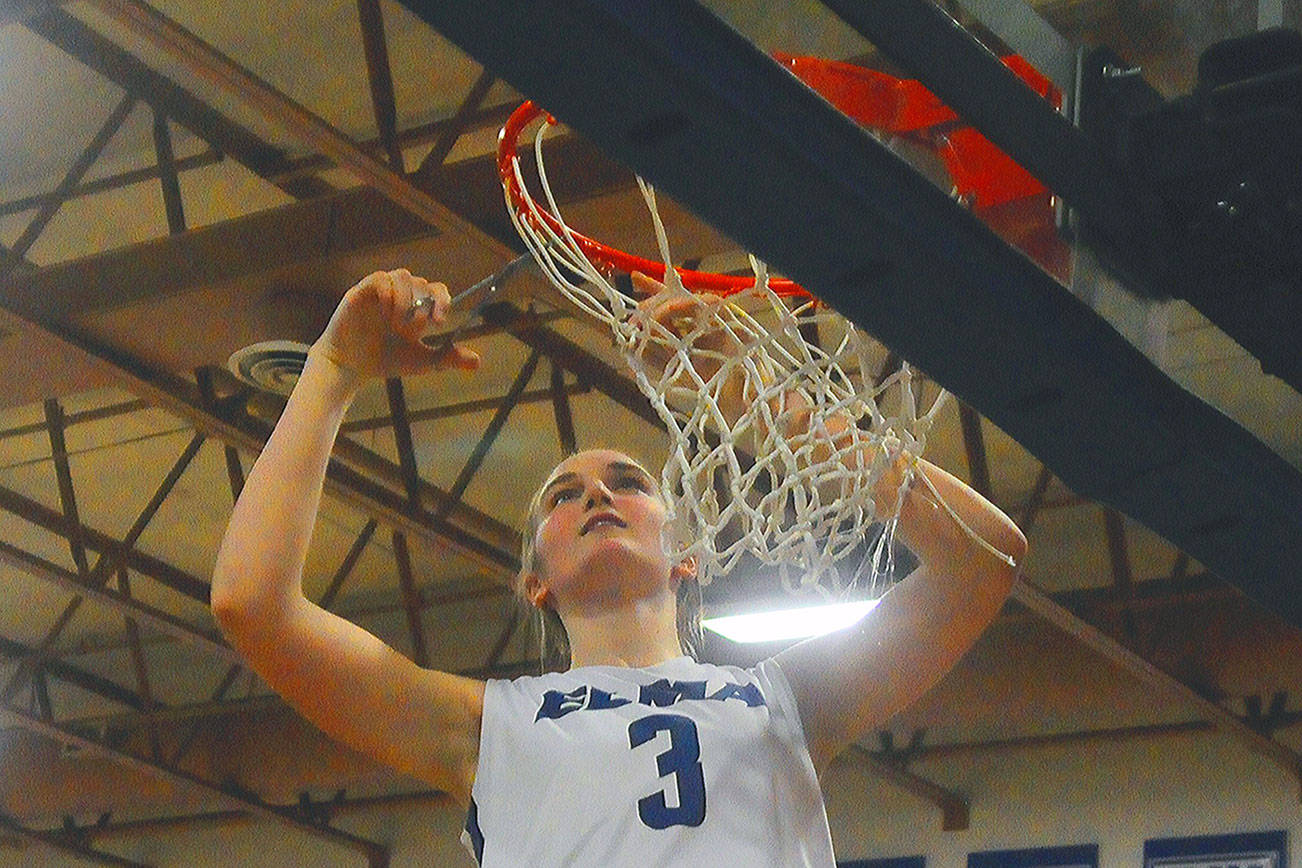 Elma cuts down the nets after beating Montesano for league title
