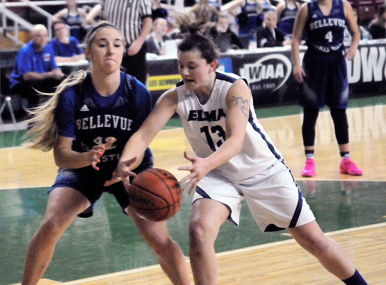 Elma’s Kali Rambo (13) steals the ball from Bellevue Christian’s Molly Olson in the first quarter Saturday in Yakima. (Hasani Grayson | Grays Harbor News Group)