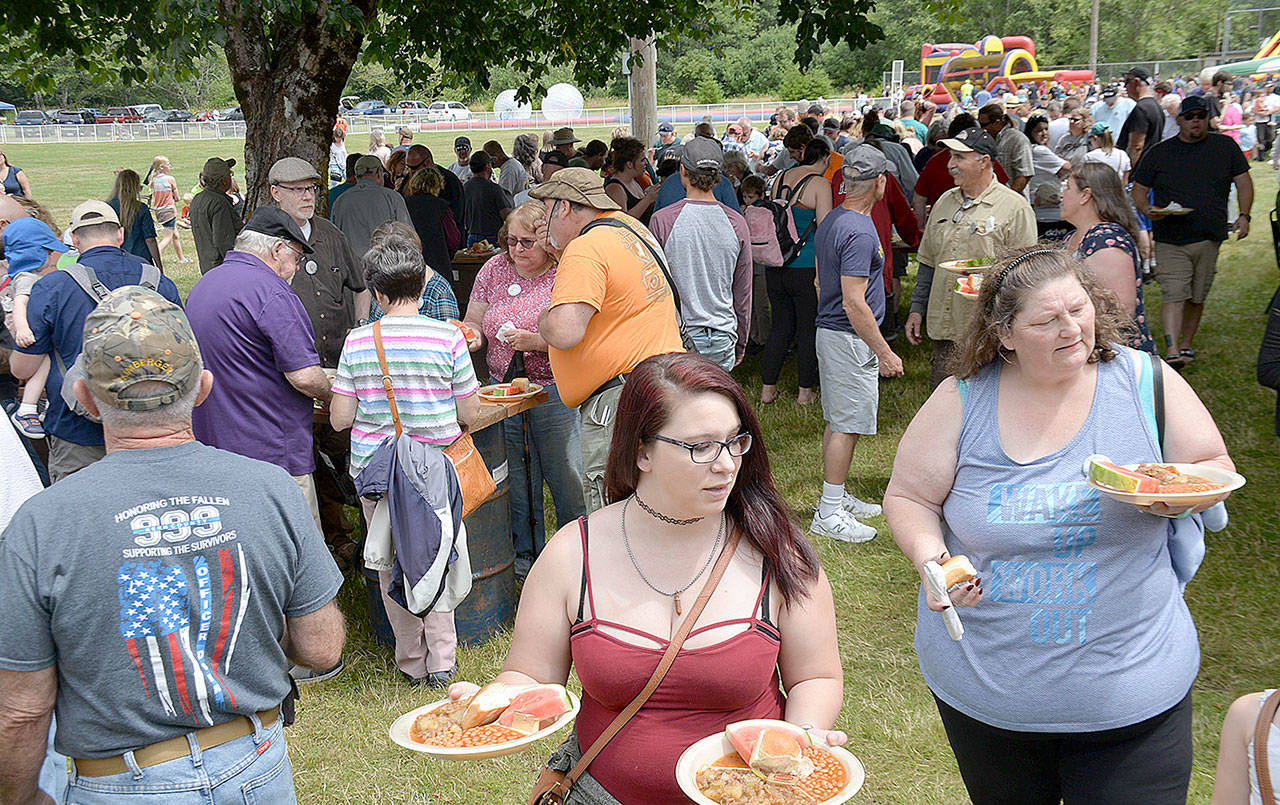 DAN HAMMOCK | GRAYS HARBOR NEWS GROUP                                No bear in the festival stew didn’t stop hundreds from nabbing a plateful at the McCleary Bear Festival Saturday.