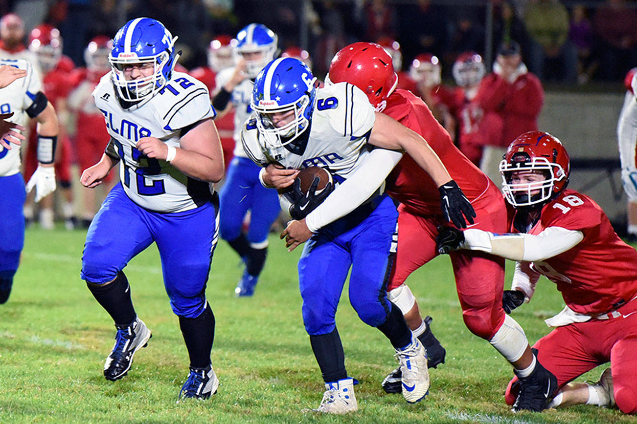 Prep Football Roundup: Elma struggles in loss to Castle Rock