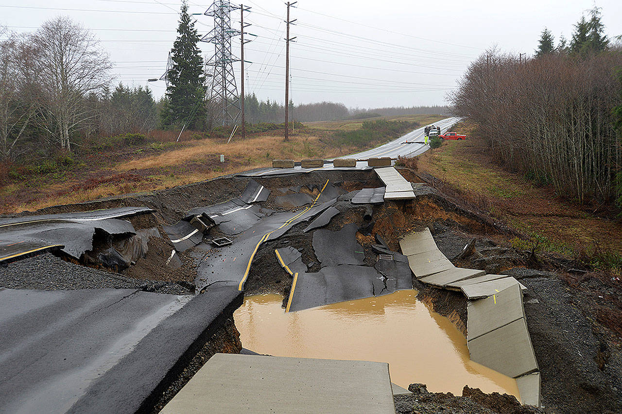 The landslide on Basich Boulevard in Aberdeen on Tuesday morning after heavy rain. (Photo by Thorin Sprandel | Grays Harbor News Group)