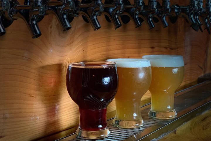 A trip to Pub Monte is also your opportunity to taste your way through some of the region’s finest local breweries and wineries.