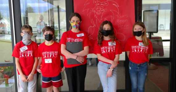 Lincoln Elementary School students provide guided tours of the new building and identified major renovations. From left to right: Kyron Calica (4th grade), Eli Jones (4th grade), Lyric Ramstein (4th grade), Aubrey Mapel (5th grade), and Harley Quimbey (5th grade). Erika Gebhardt I The Daily World